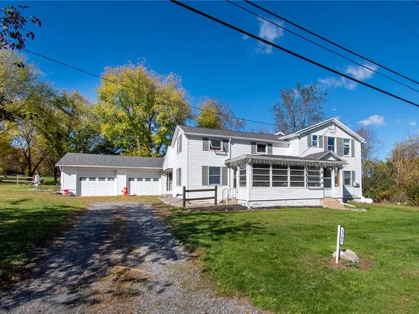 2705 Montross Ln, Auburn, NY 13021