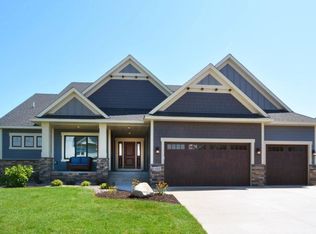 6460 Fox Rd, Lino Lakes, MN 55014