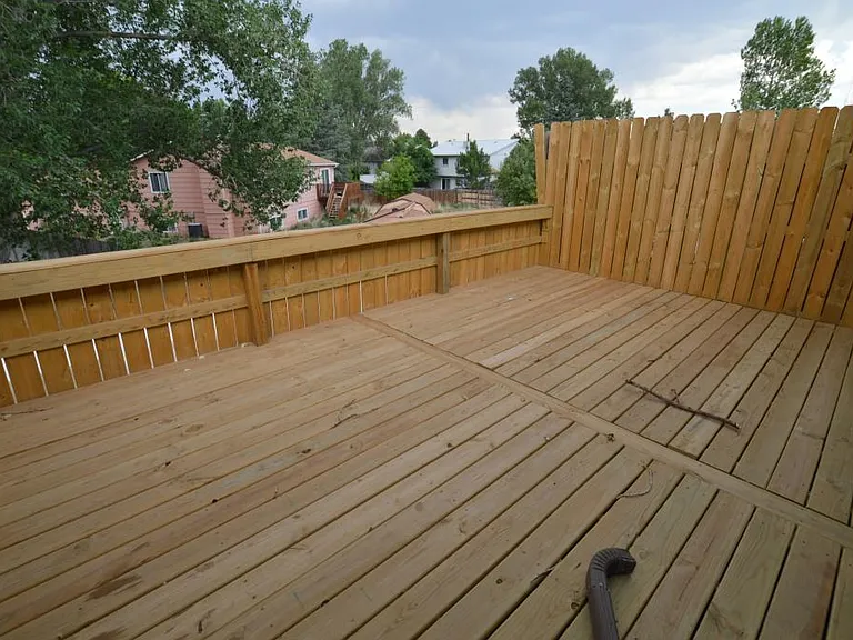 100 Clover Ct — Photo 11