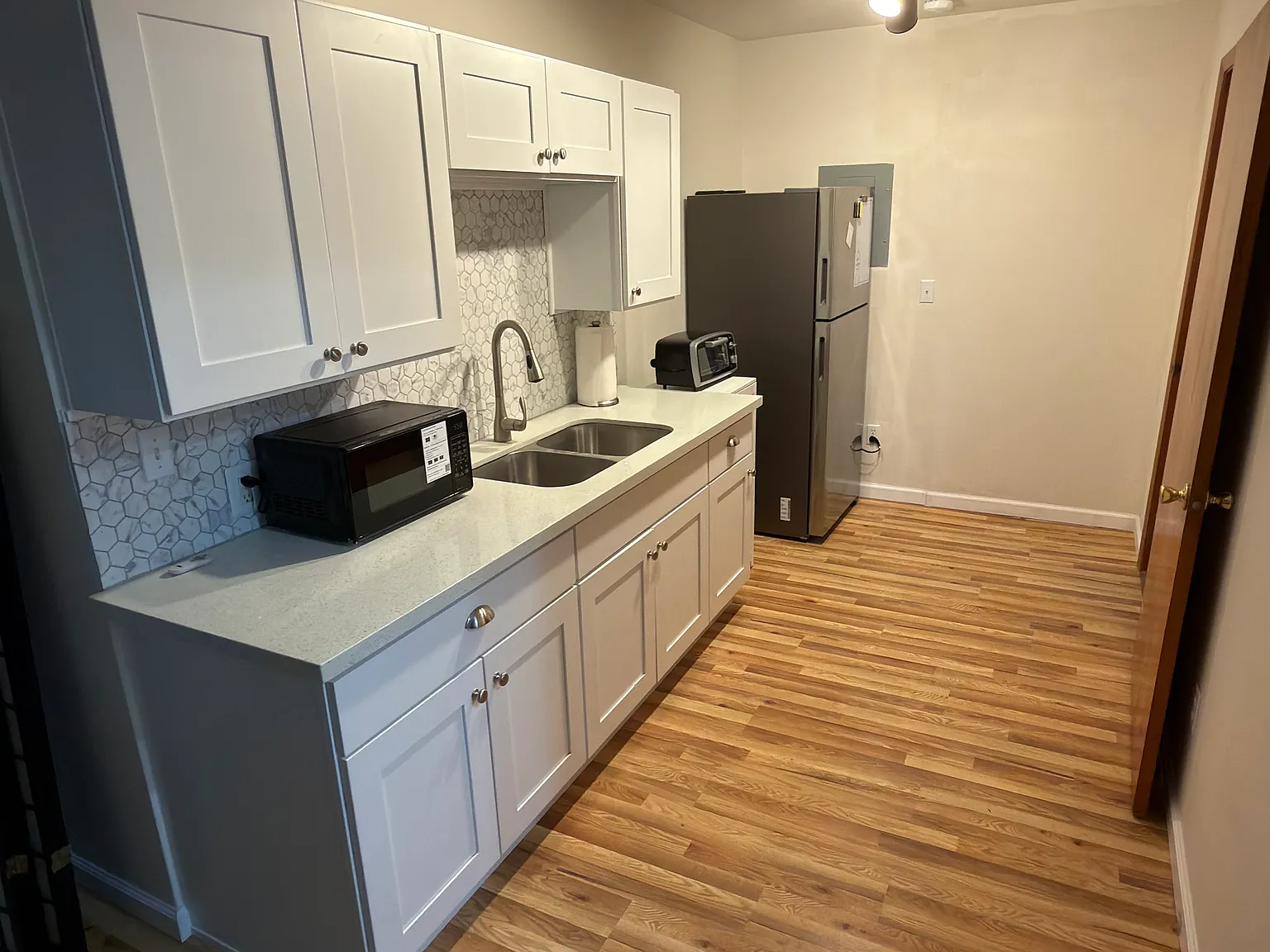 Studio, $1,150 — Photo 1