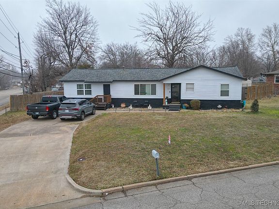 2nd image of 524 W Toledo St