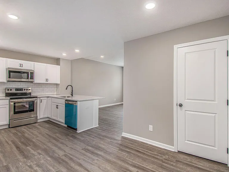 2095 Brandon Ln — Photo 28