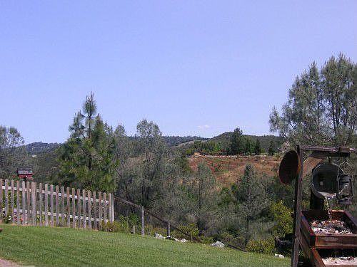 4th image of 2640 Roundhill Cir