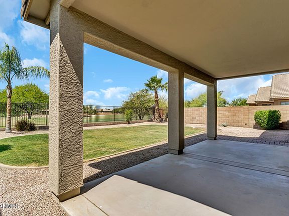 5th image of 3645 E Meadowview Dr