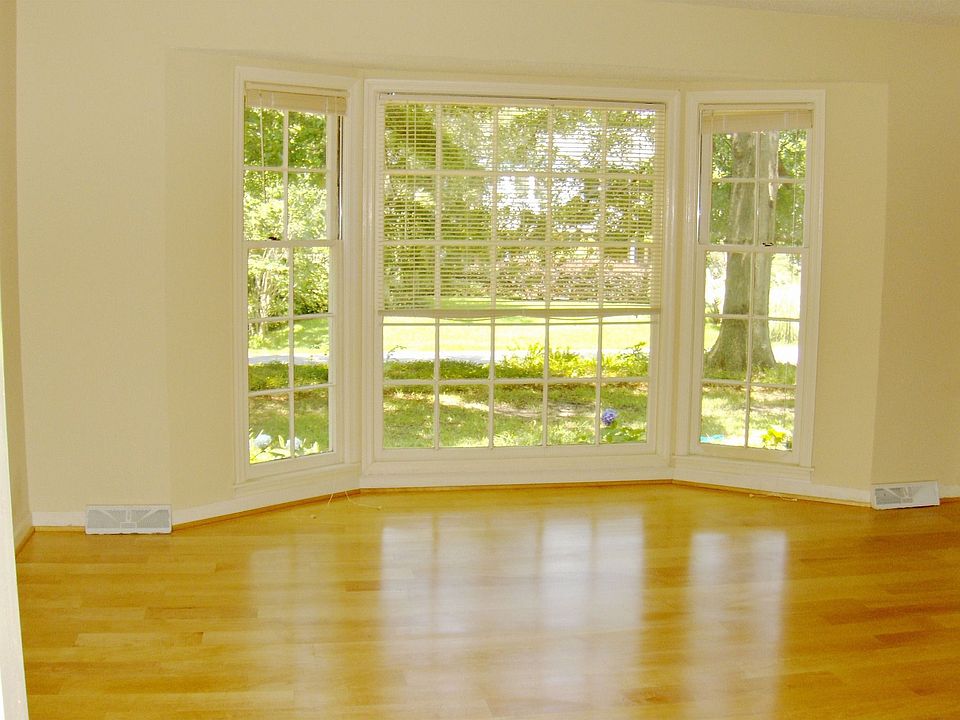 solid maple floor