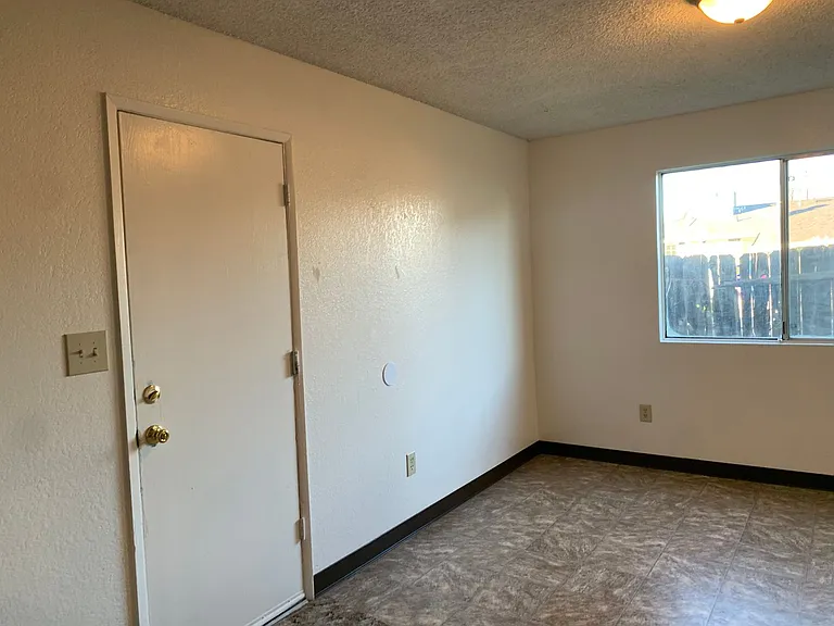 3469 Alta Mesa Dr — Photo 24