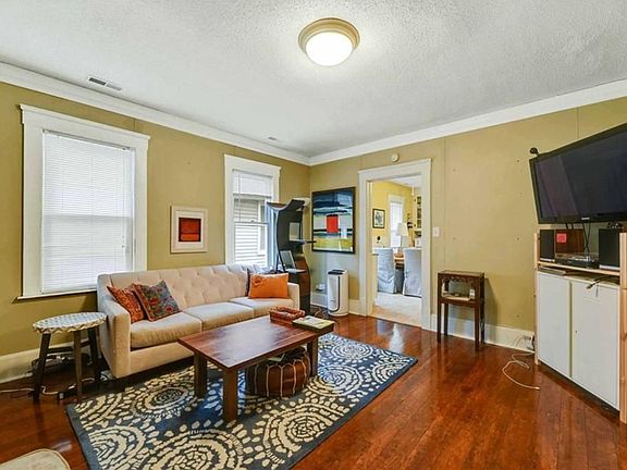 4th image of 2996 W 12th St