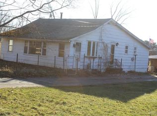 703 Larkin Rd, Derby, NY 14047