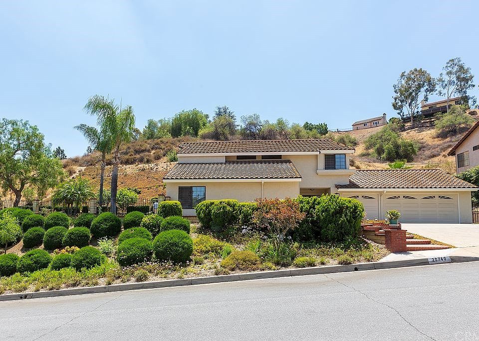 2nd image of 20740 E Alpine Meadows Cir