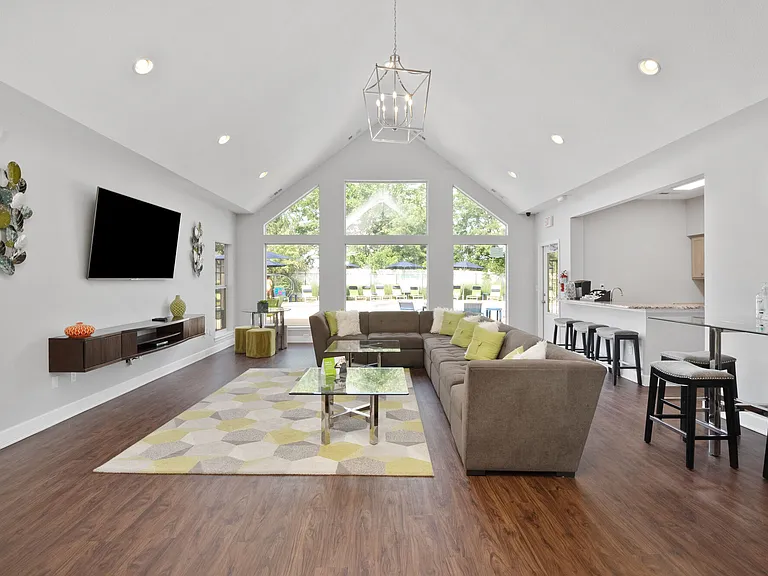 Vida Apartments — Photo 11
