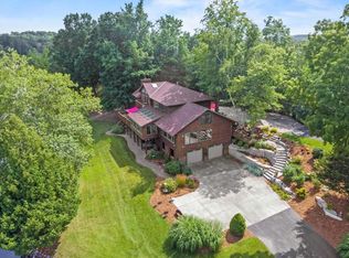 6215 Riesch Rd, West Bend, WI 53095