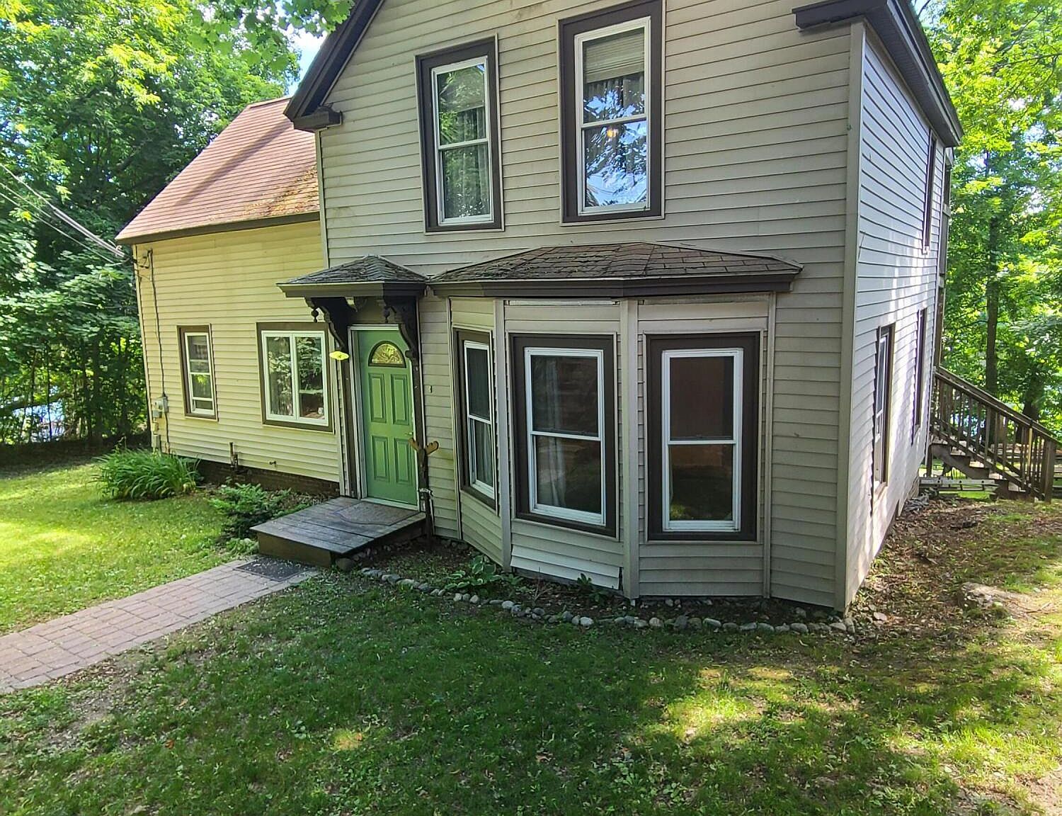 36 Newbury Street, Auburn, ME 04210 Zillow