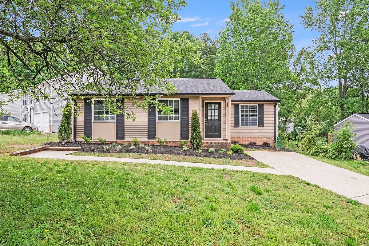 Building Photo - 5001 Forest Mountain Ct