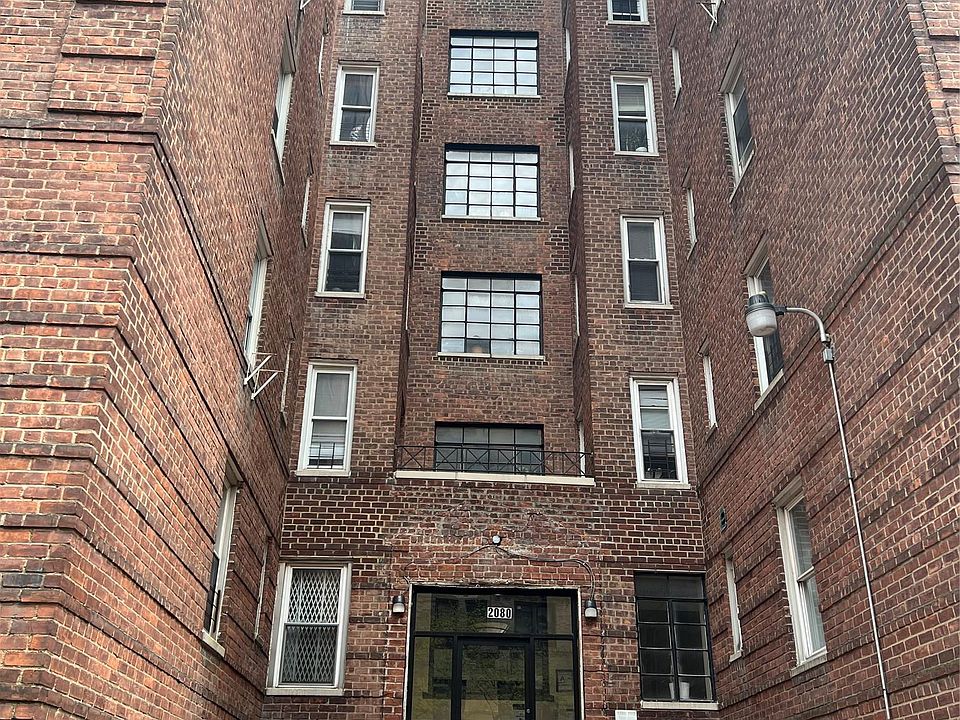 1st image of 2080 Barnes Avenue #4C