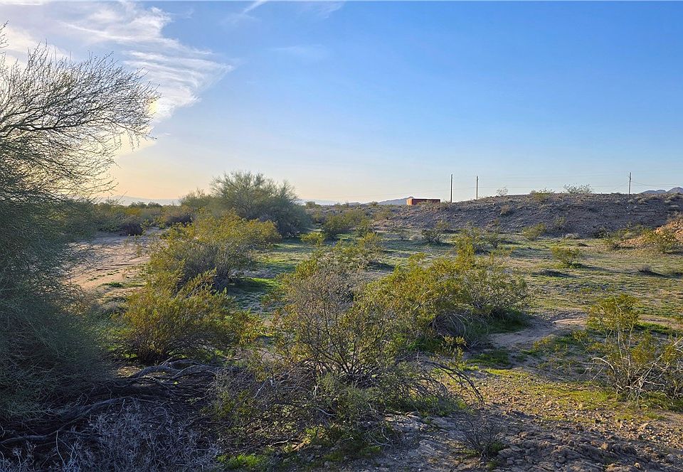 1st image of 207-11-013 S Douglas Lane