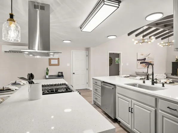 11701 Summer Ave NE, Albuquerque, NM 87112