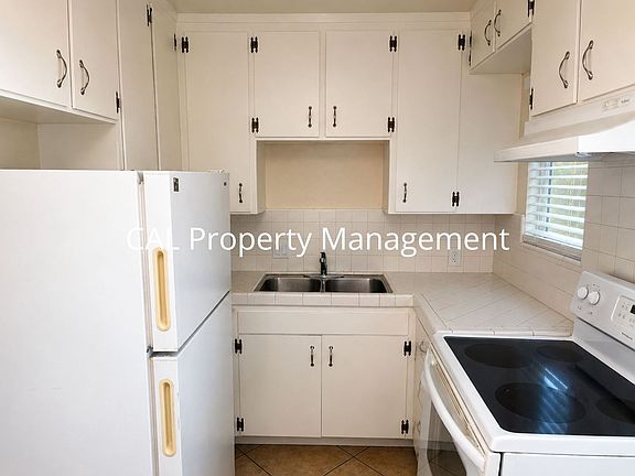 4th image of 918 Illinois Ave #16