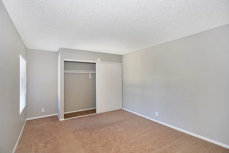Town Square Apartments — Photo 9