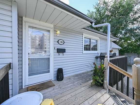 3rd image of 110 John St