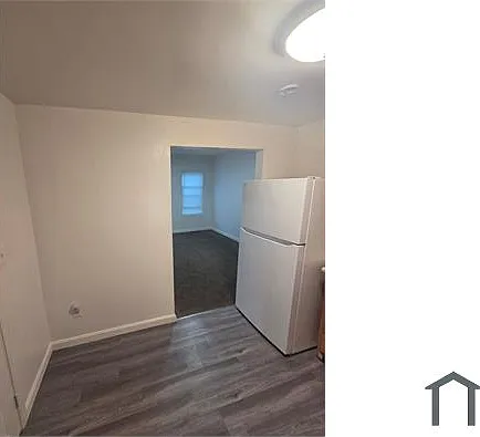 472 Park Ave #4 — Photo 7