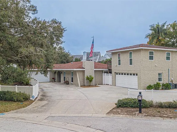 13478 98th Ave, Seminole, FL 33776