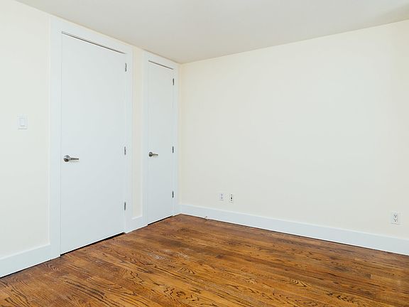 4th image of 1432 Greene Ave APT 3L