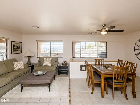 3rd image of 3305 Crestview Dr