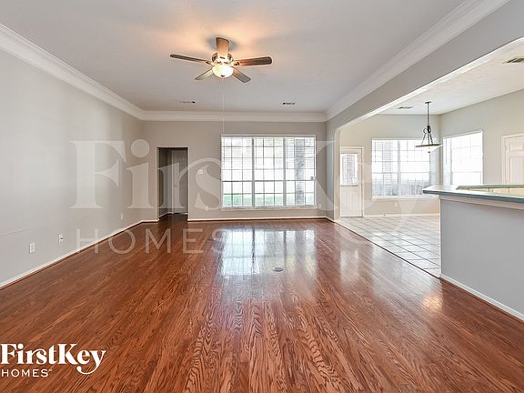 2nd image of 2870 Wimbledon Ln