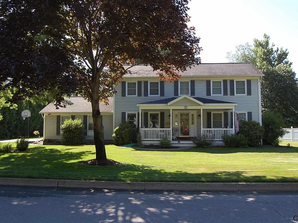 1st image of 5 Friar Tuck Way