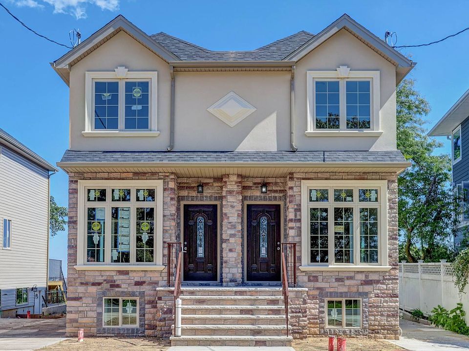 1st image of 3 Tompkins Cir