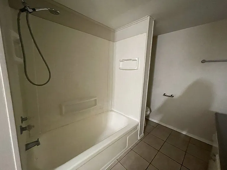 1807 Comanche St NW — Photo 33