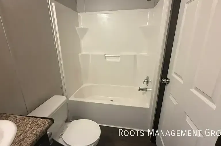 2088 E Empire Ave #208 — Photo 18
