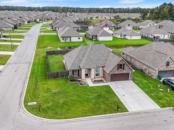 2nd image of 23029 Arcwood Dr