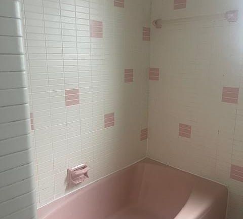 4th image of 20540 Syracuse St