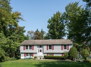 403 Rutherford Pl, Highland Lakes, NJ 07422