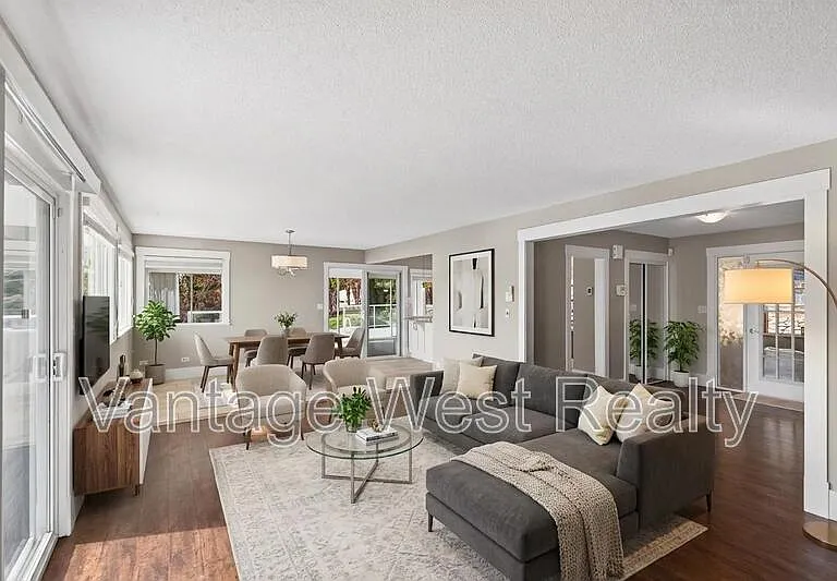 3940 Angus Dr — Photo 10