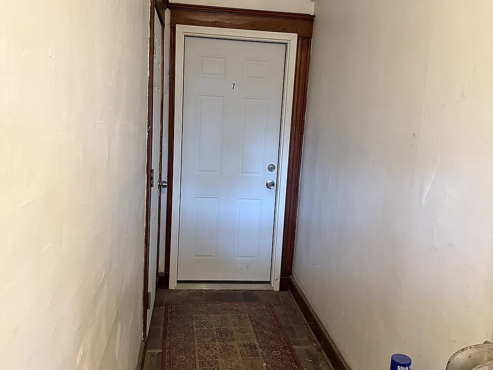 16 Leeds St