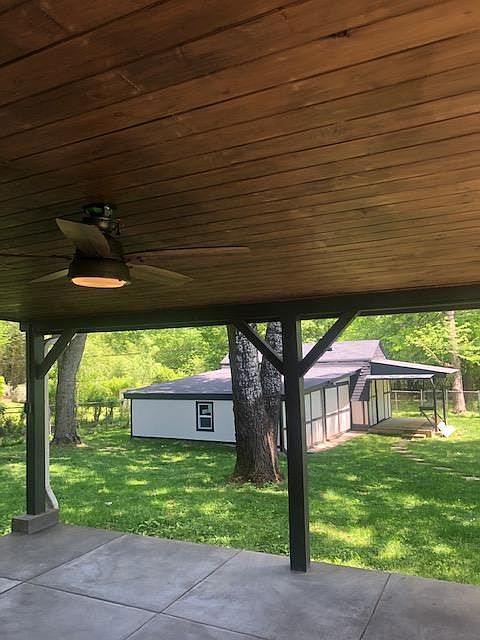 2nd image of 2715 Barclay Dr