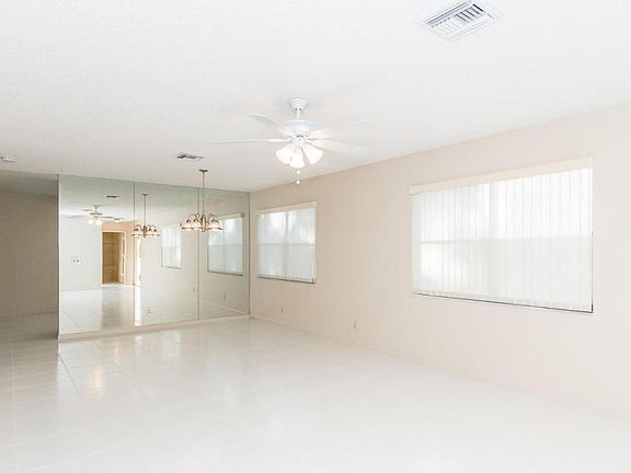 3rd image of 1620 Palmland Dr #4C