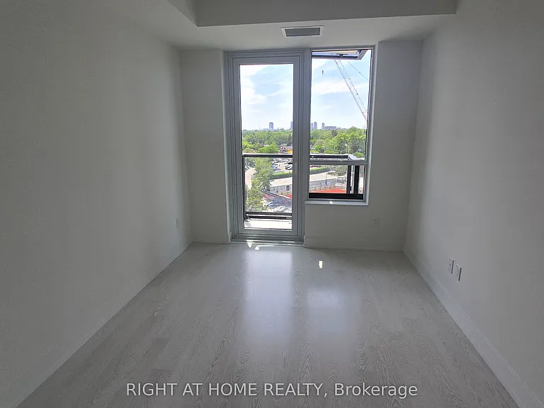 60 Central Park Dr #1007 — Photo 30