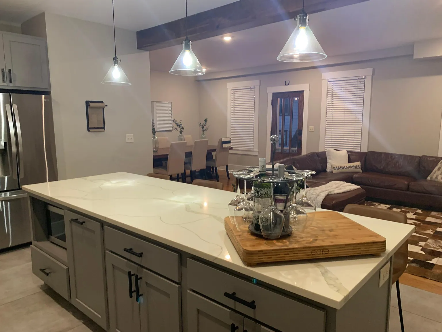 4 bed, 2200 sqft, $2,900 — Photo 4