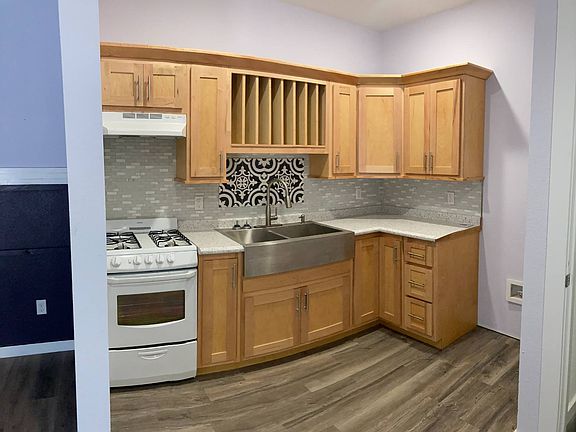 3rd image of 158 Greene 503 Rd