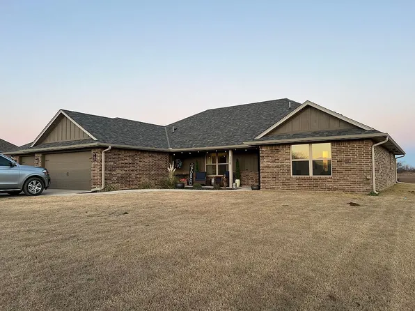 358 SE 120th St, Lawton, OK 73501