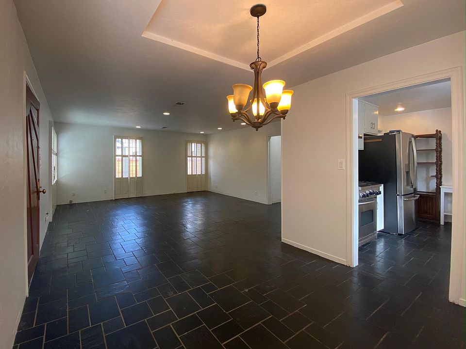 1st image of 1687 Hampton Ave