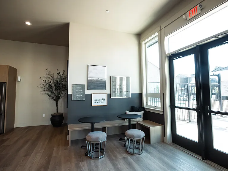 Eastpark Apartment Homes — Photo 6