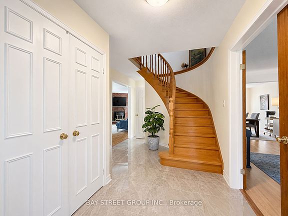 4th image of 2554 Valencia Rd