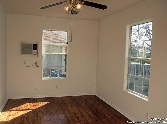 5th image of 2035 Hicks Ave
