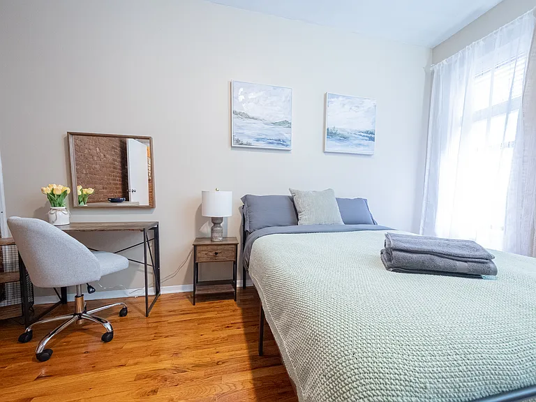 180 Claremont Ave #65 — Photo 46