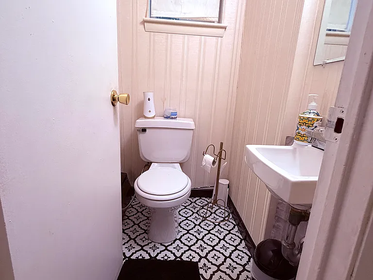72 Wilson Dr — Photo 6