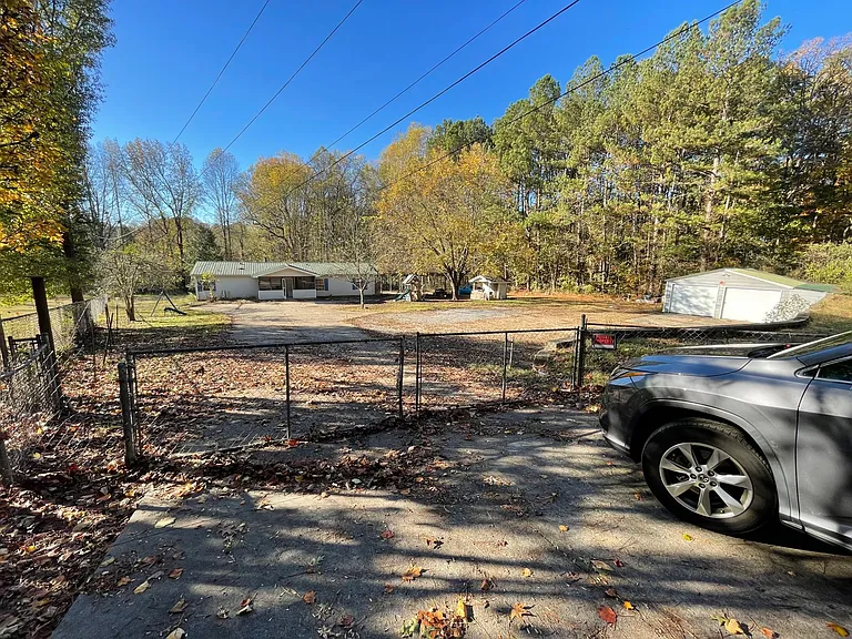 3075 Glen Wallace Dr — Photo 8